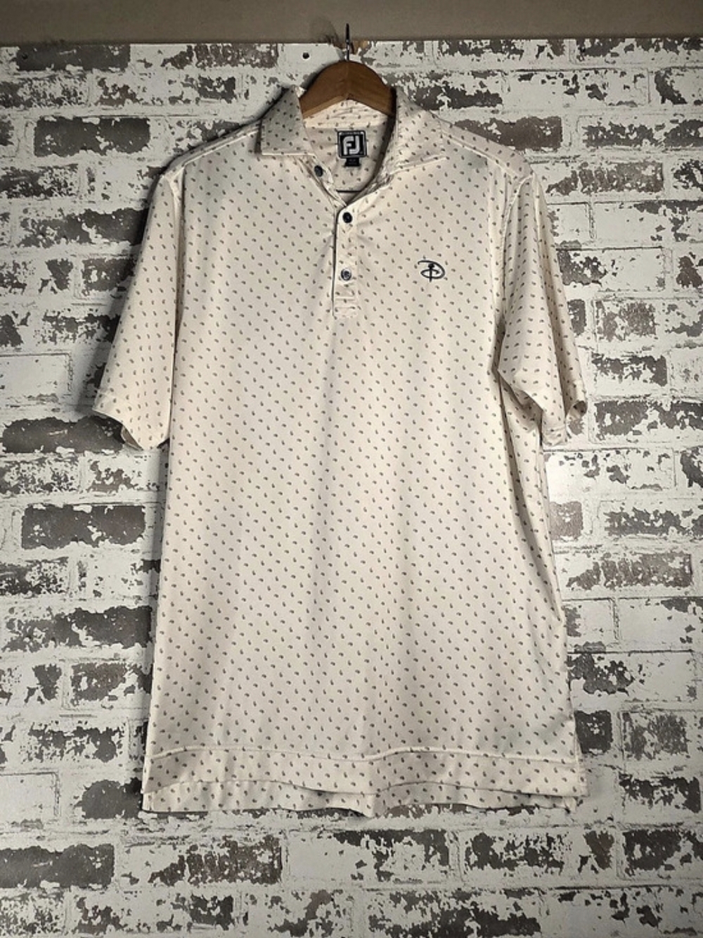 FootJoy Disney Mens Medium White Paisley Golf Polo Shirt Athletic Fit